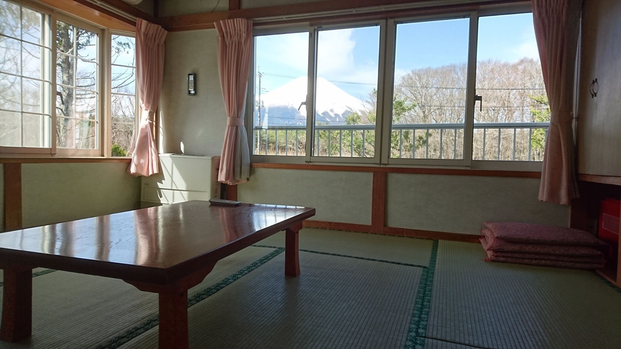 Villa Yamanami Яманакако Экстерьер фото